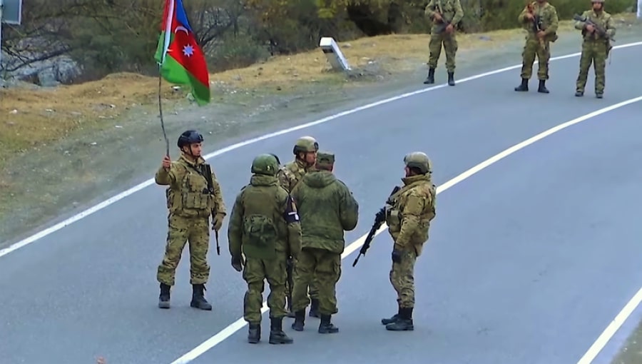800px-Russian_peacekeepers_and_Azerbaijani_military_personnel_near_Vank_village_Cropped