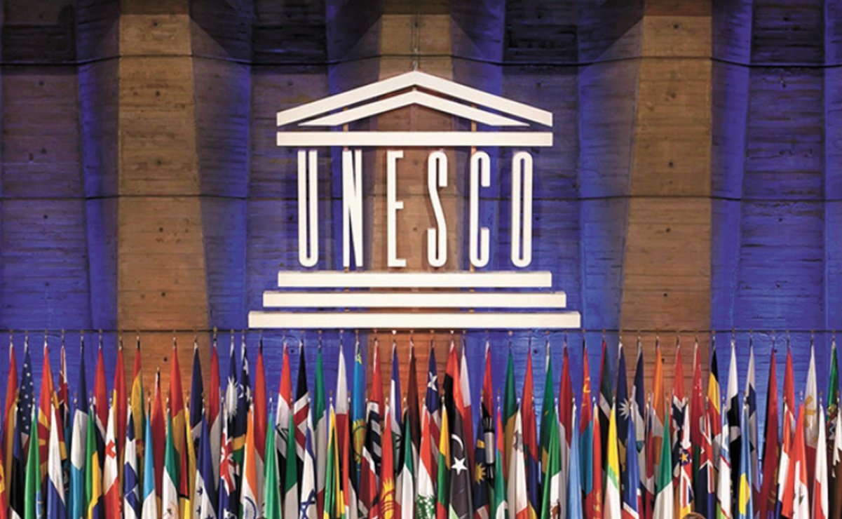 UNESCO  launches policies forGUIDANCE FOR POLICYMAKERS IN AI & EDUCATION