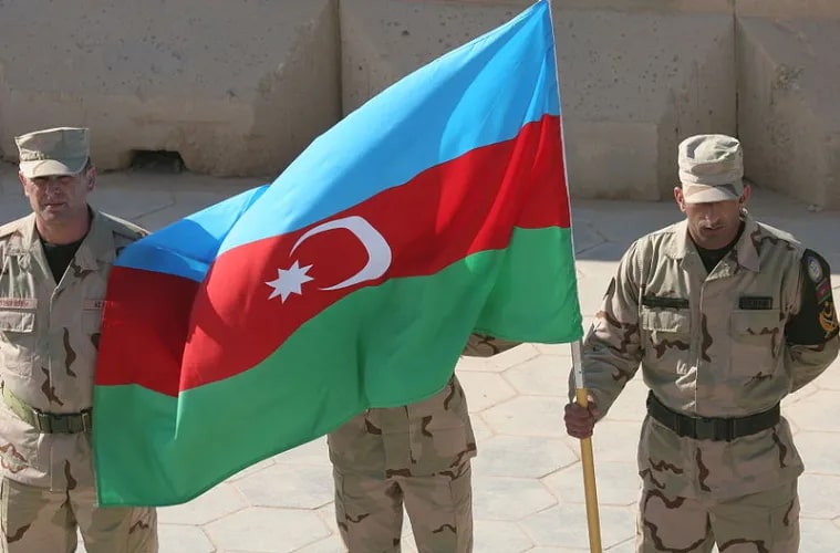 800px-Azerbaijani_soldiers_in_Iraq_30