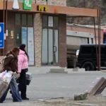 EyJrZXkiOiJpbWFnZXMvaXJhbi1yZWZ1Z2Vlcy1hcm1lbmlhLTIwMjYtR2V0dHlJbWFnZXMtMjI2NDkzMjMxNGVkaXRlZC5qcGcifQ==